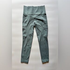 Athleta Women's Salutation Stash Cargo 7/8 XS TP